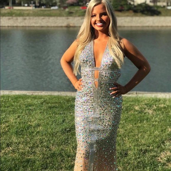 Prom dress - Picture 3 of 13